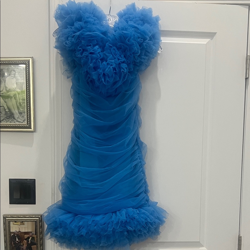 Elegant Blue Ruffled Dress